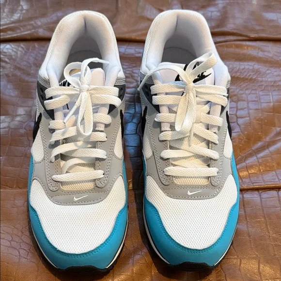 Nike air max sneakers - Picture 2 of 5